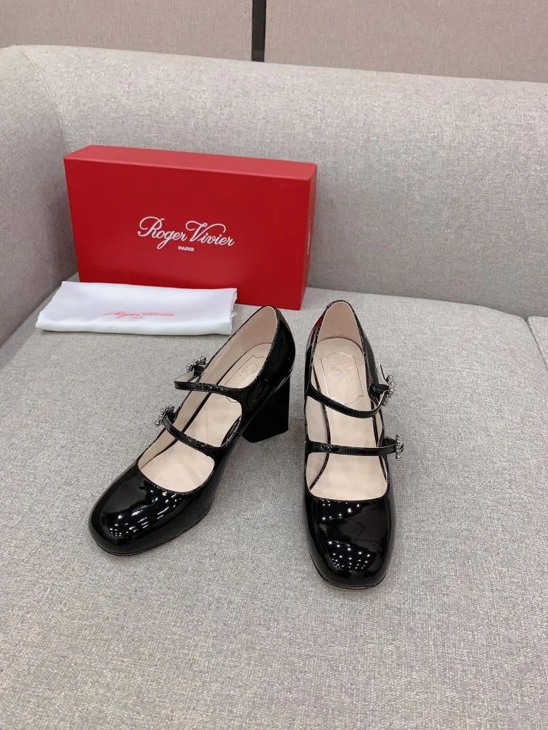 RelaxedFit Roger Vivier Shoes 9007