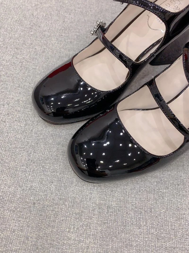 RelaxedFit Roger Vivier Shoes 9007
