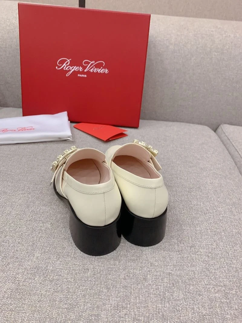 Roger Vivier Shoes FreshLook 9026