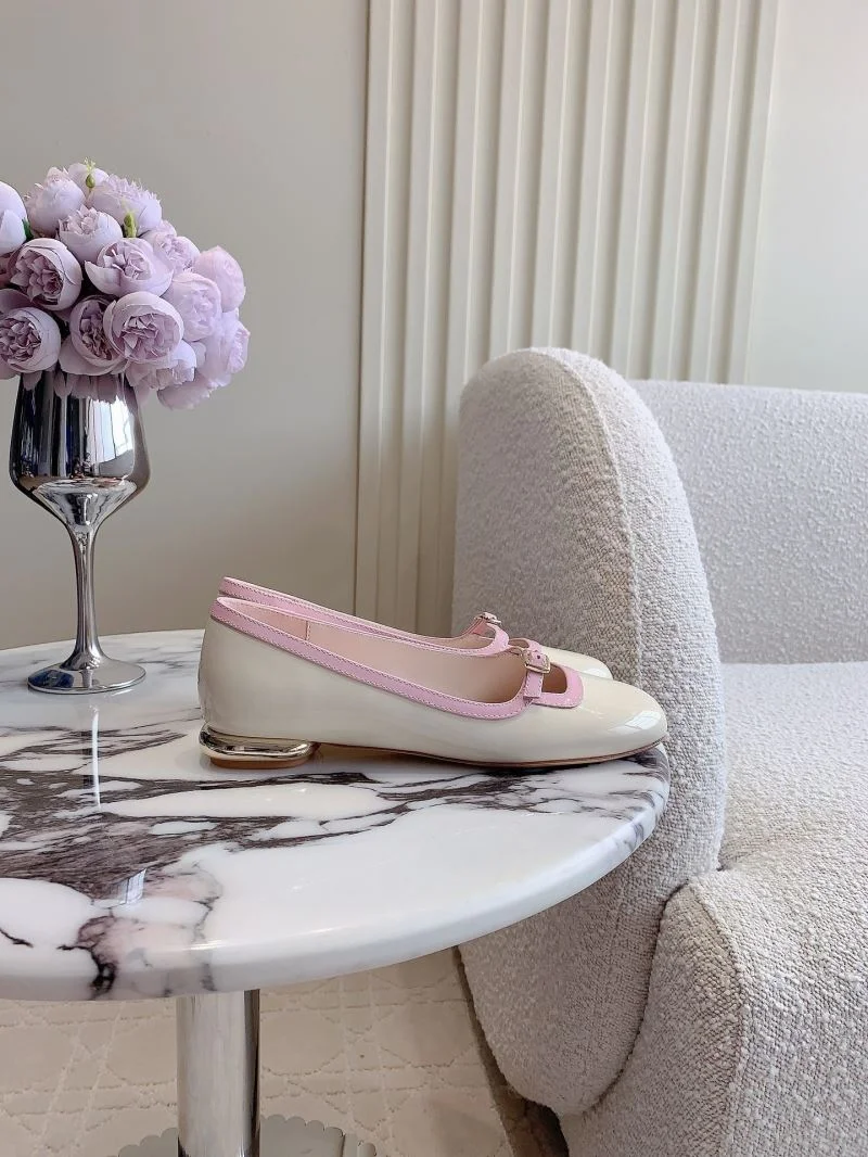 Classic Roger Vivier Shoes 9025
