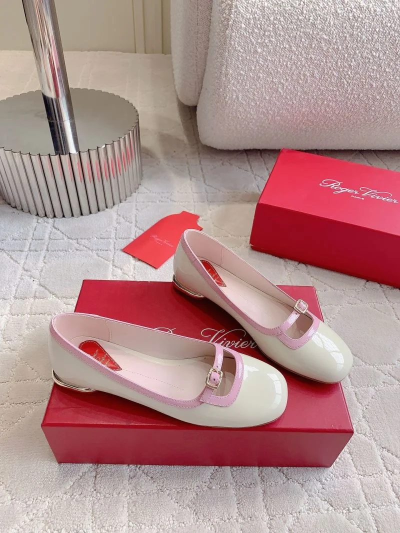 Classic Roger Vivier Shoes 9025