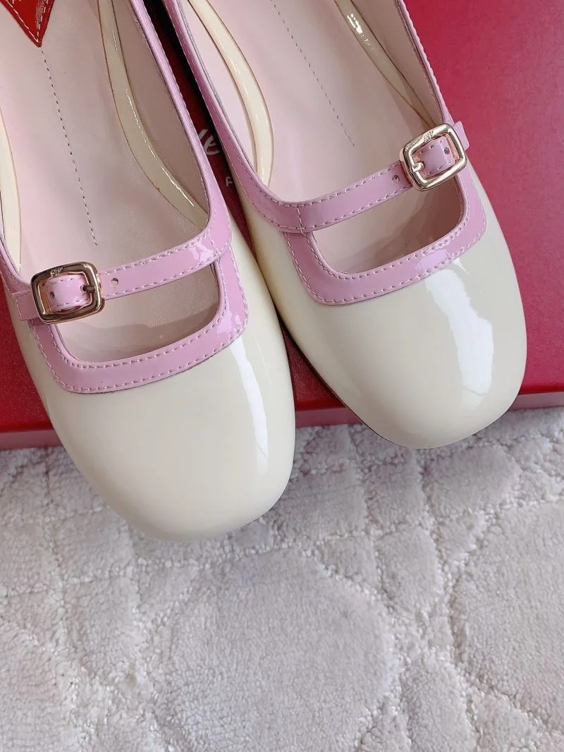 Classic Roger Vivier Shoes 9025