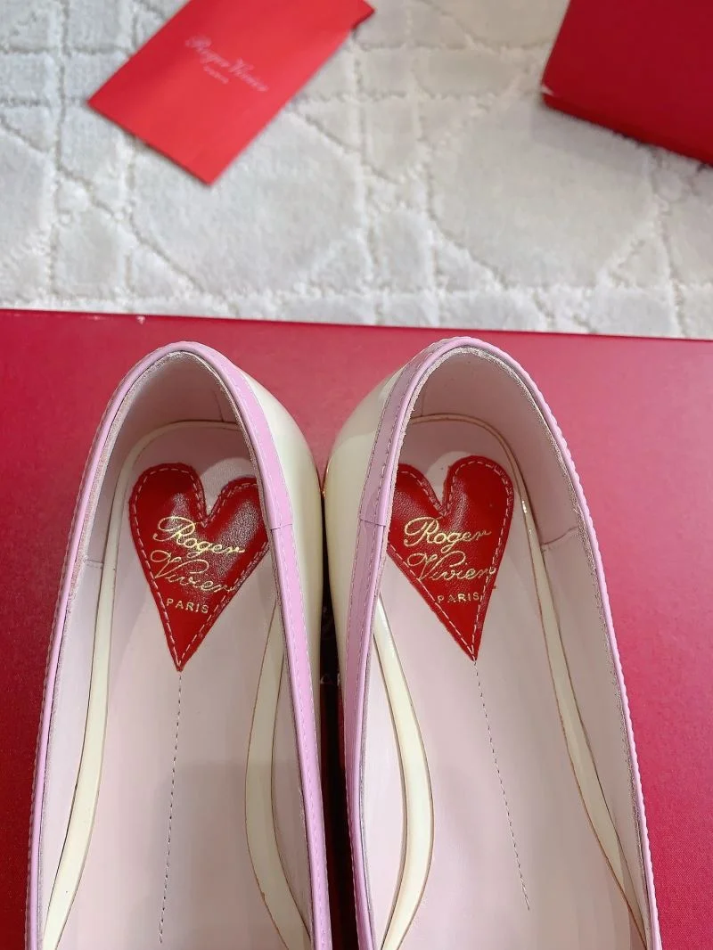 Classic Roger Vivier Shoes 9025