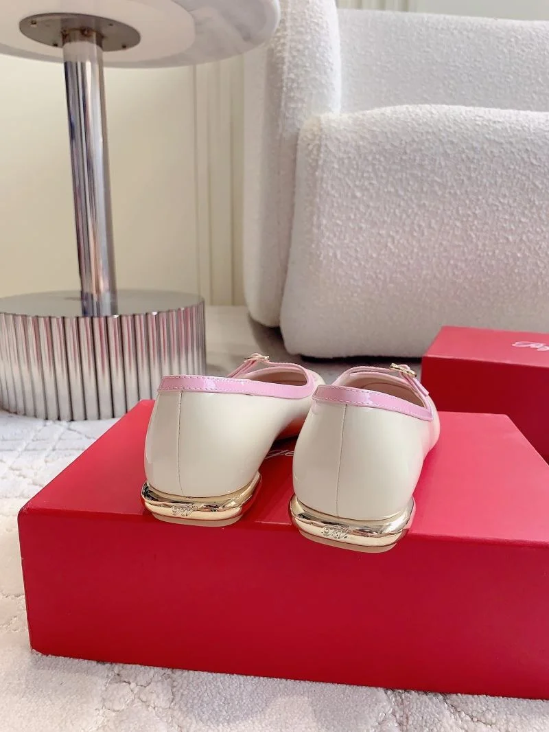 Classic Roger Vivier Shoes 9025