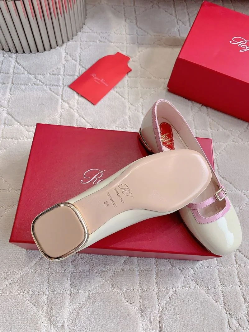 Classic Roger Vivier Shoes 9025