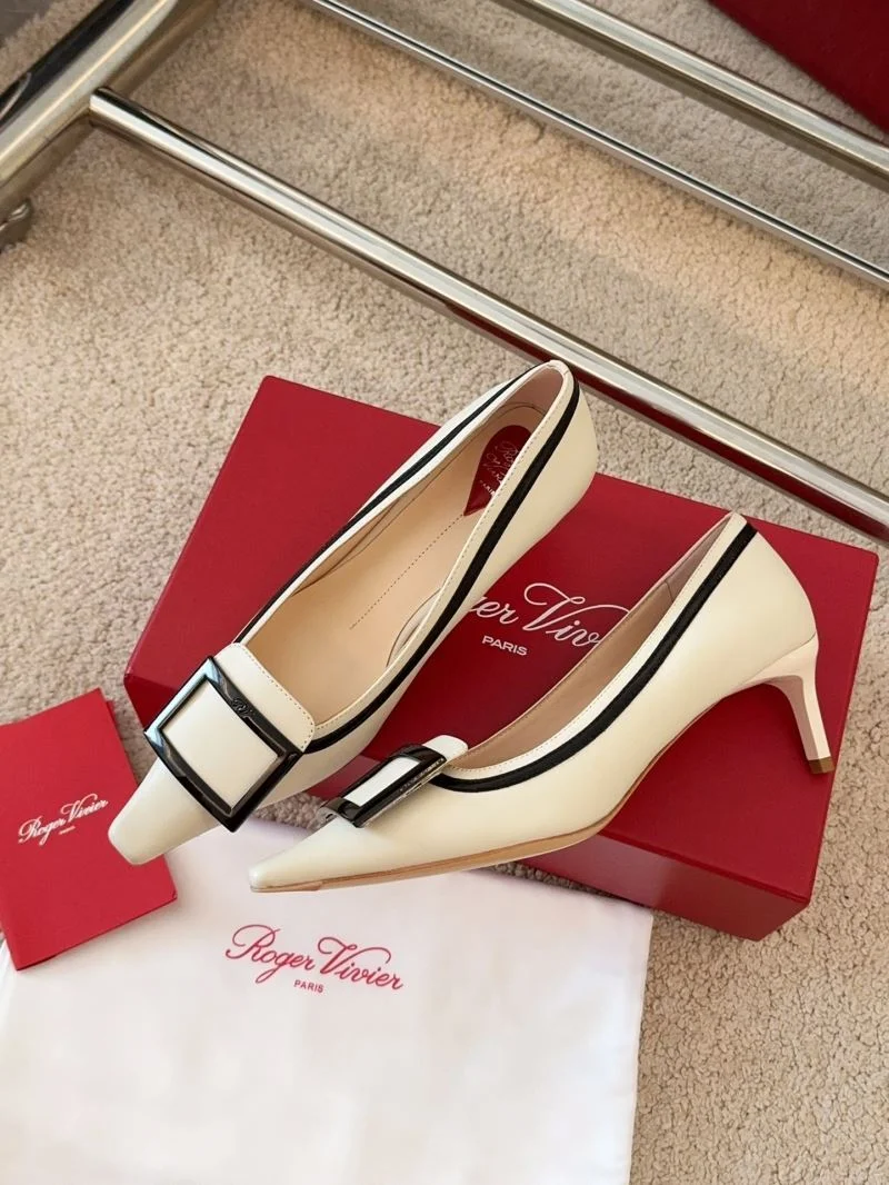 Roger Vivier Shoes Trendy 9060