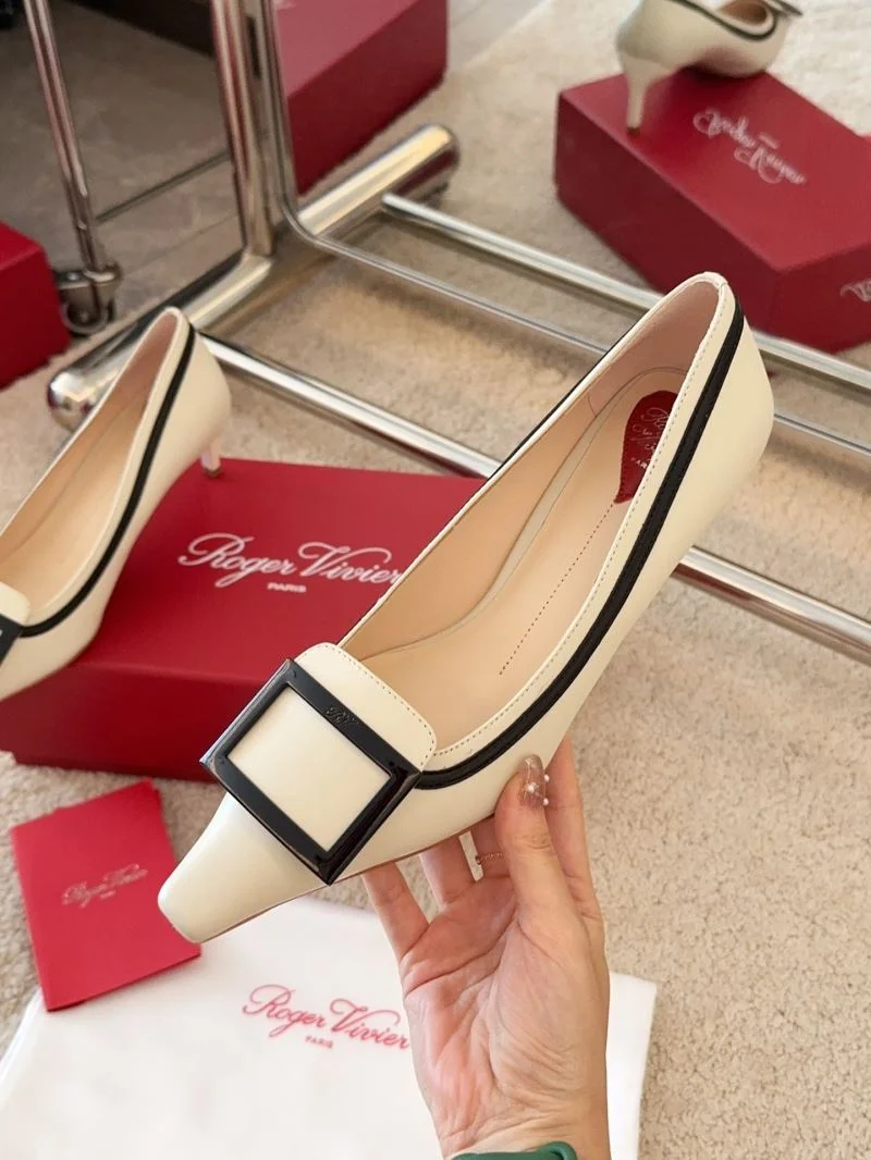 Roger Vivier Shoes Trendy 9060