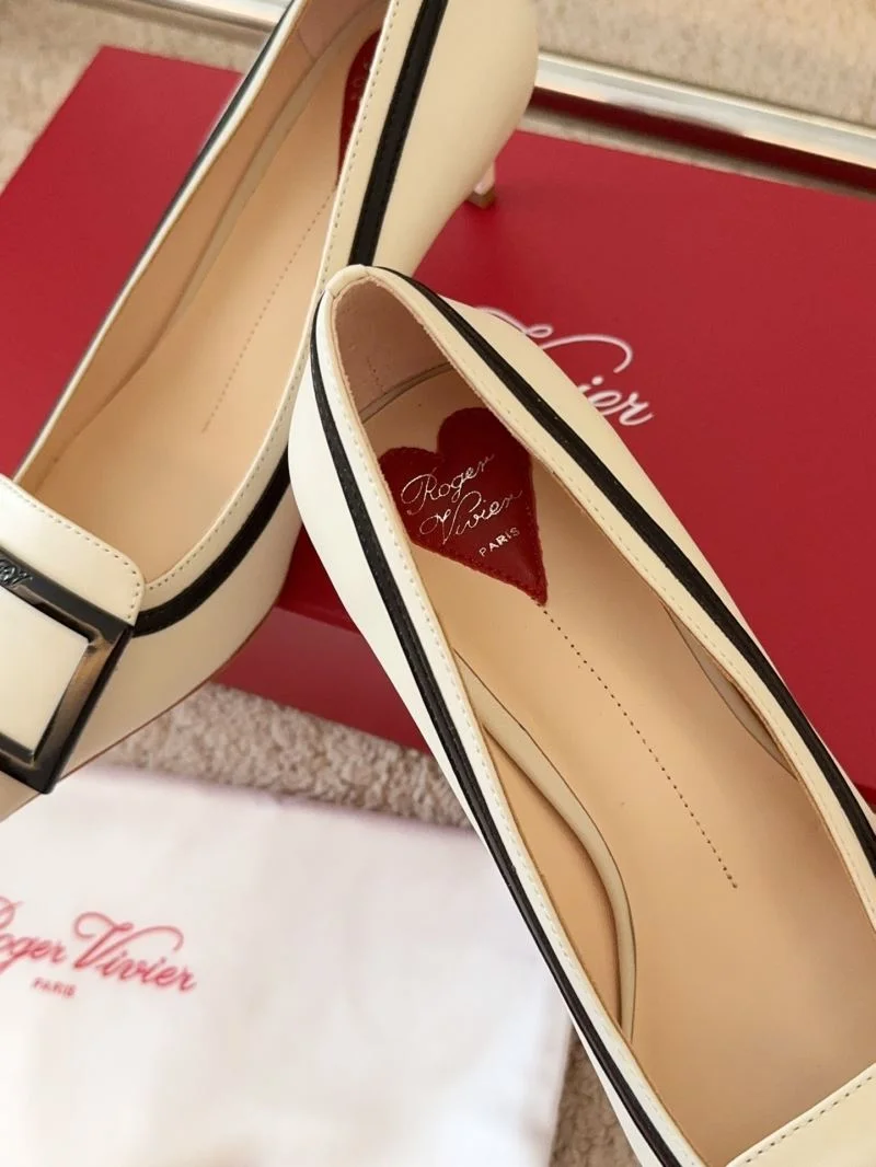 Roger Vivier Shoes Trendy 9060