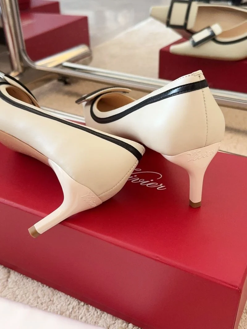 Roger Vivier Shoes Trendy 9060
