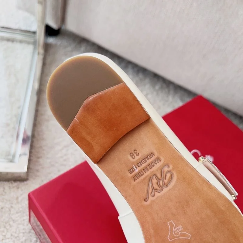 Roger Vivier Shoes WrinkleFree 8989