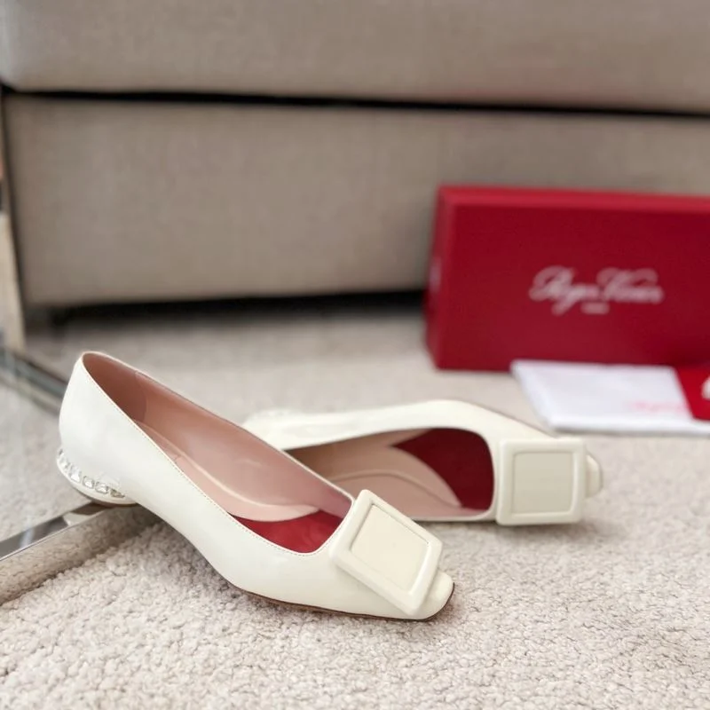 Casual Roger Vivier Shoes 9000
