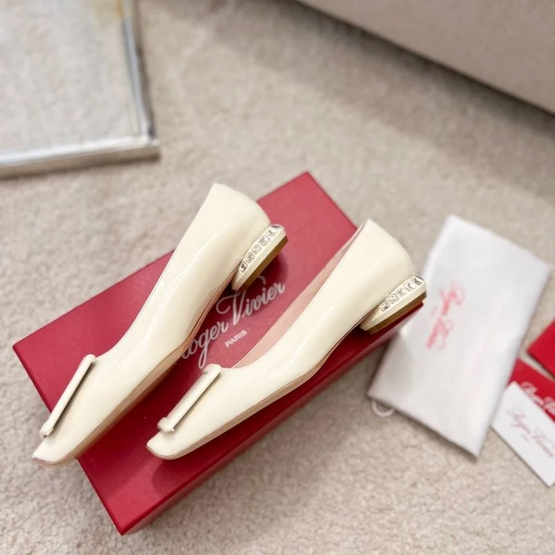 Casual Roger Vivier Shoes 9000