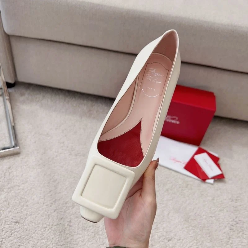 Casual Roger Vivier Shoes 9000