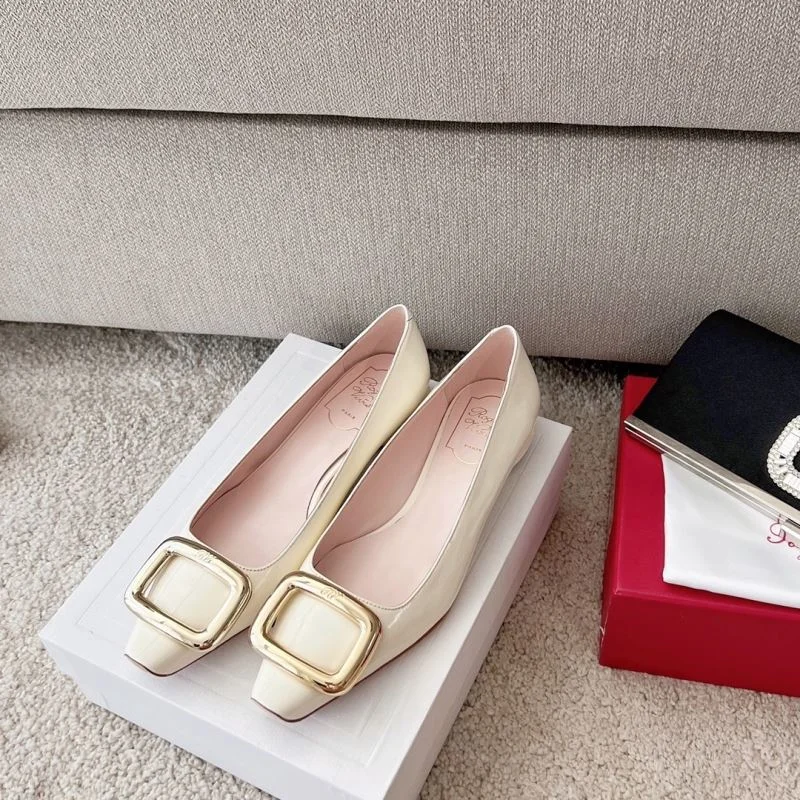 UrbanChic Roger Vivier Shoes 8978
