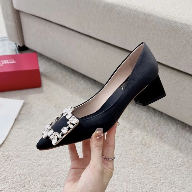 Practical Roger Vivier Shoes 8977
