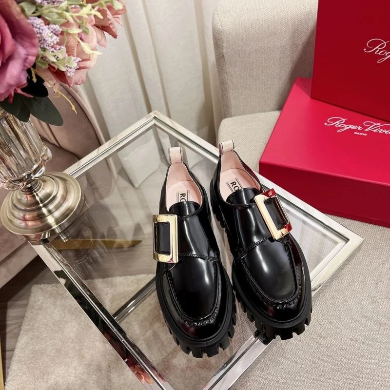 Roger Vivier Shoes Timeless 8966