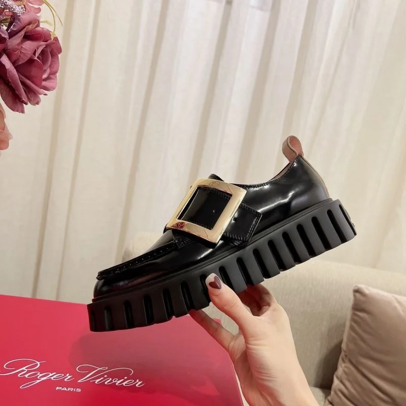 Roger Vivier Shoes Timeless 8966