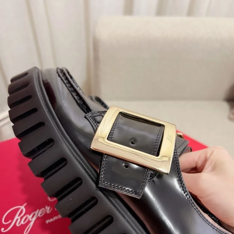 Roger Vivier Shoes Timeless 8966