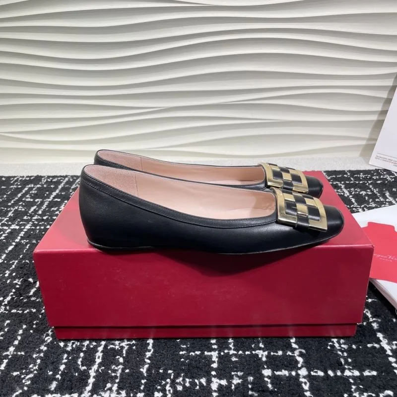 Breathable Roger Vivier Shoes 9015