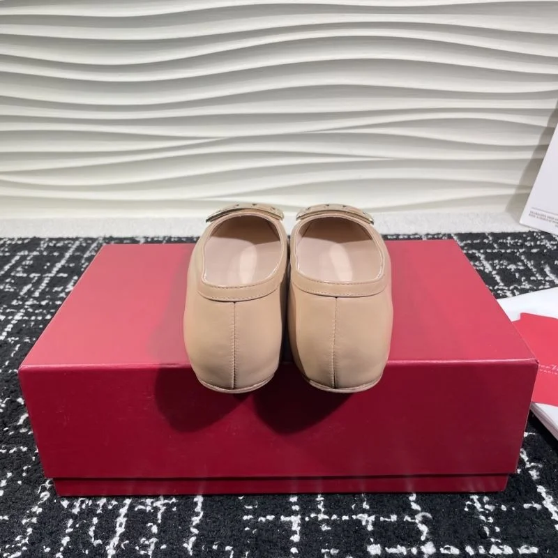 EasyMatch Roger Vivier Shoes 8968