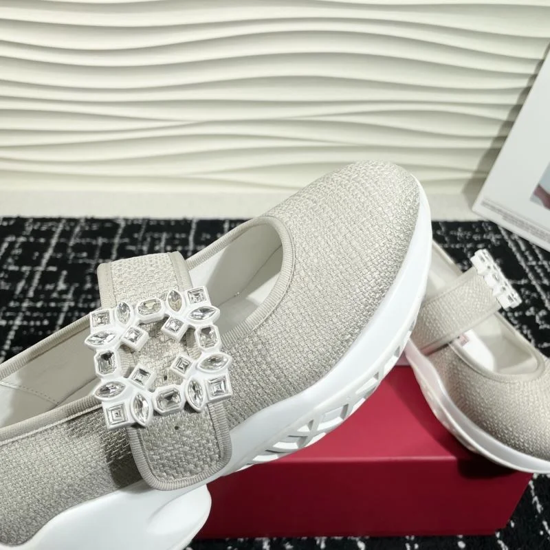TechFriendly Roger Vivier Shoes 8960