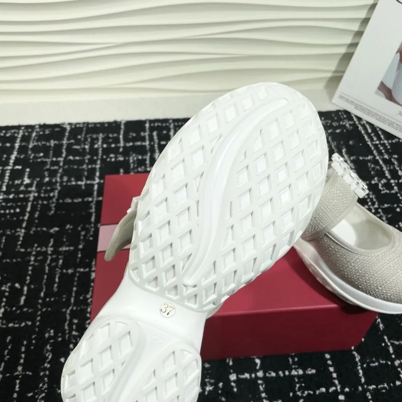 TechFriendly Roger Vivier Shoes 8960