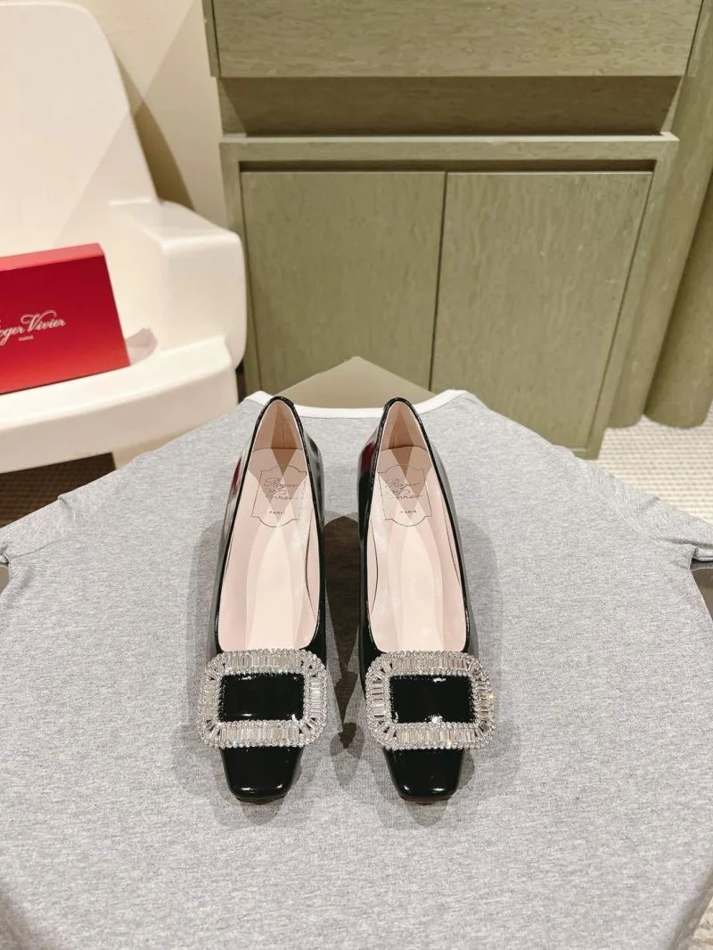 Classic Roger Vivier Shoes 15413