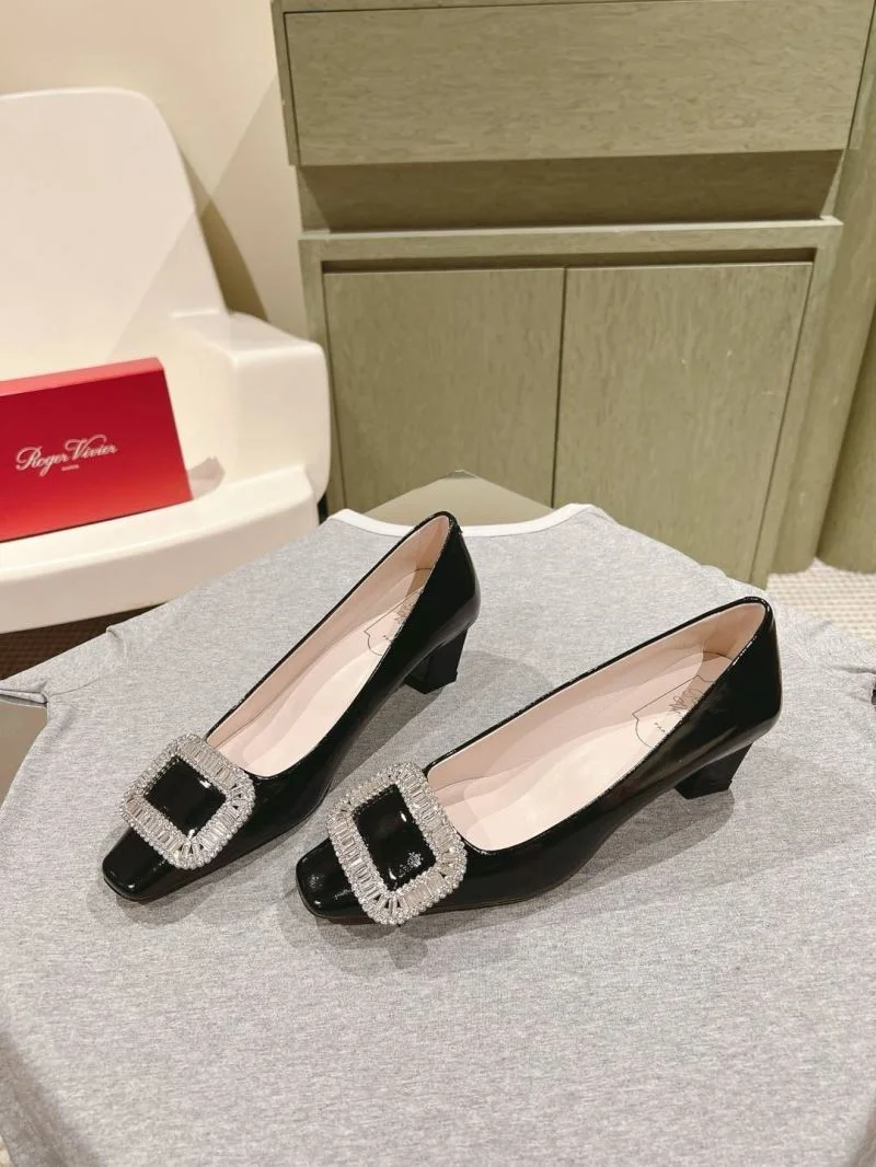 Classic Roger Vivier Shoes 15413