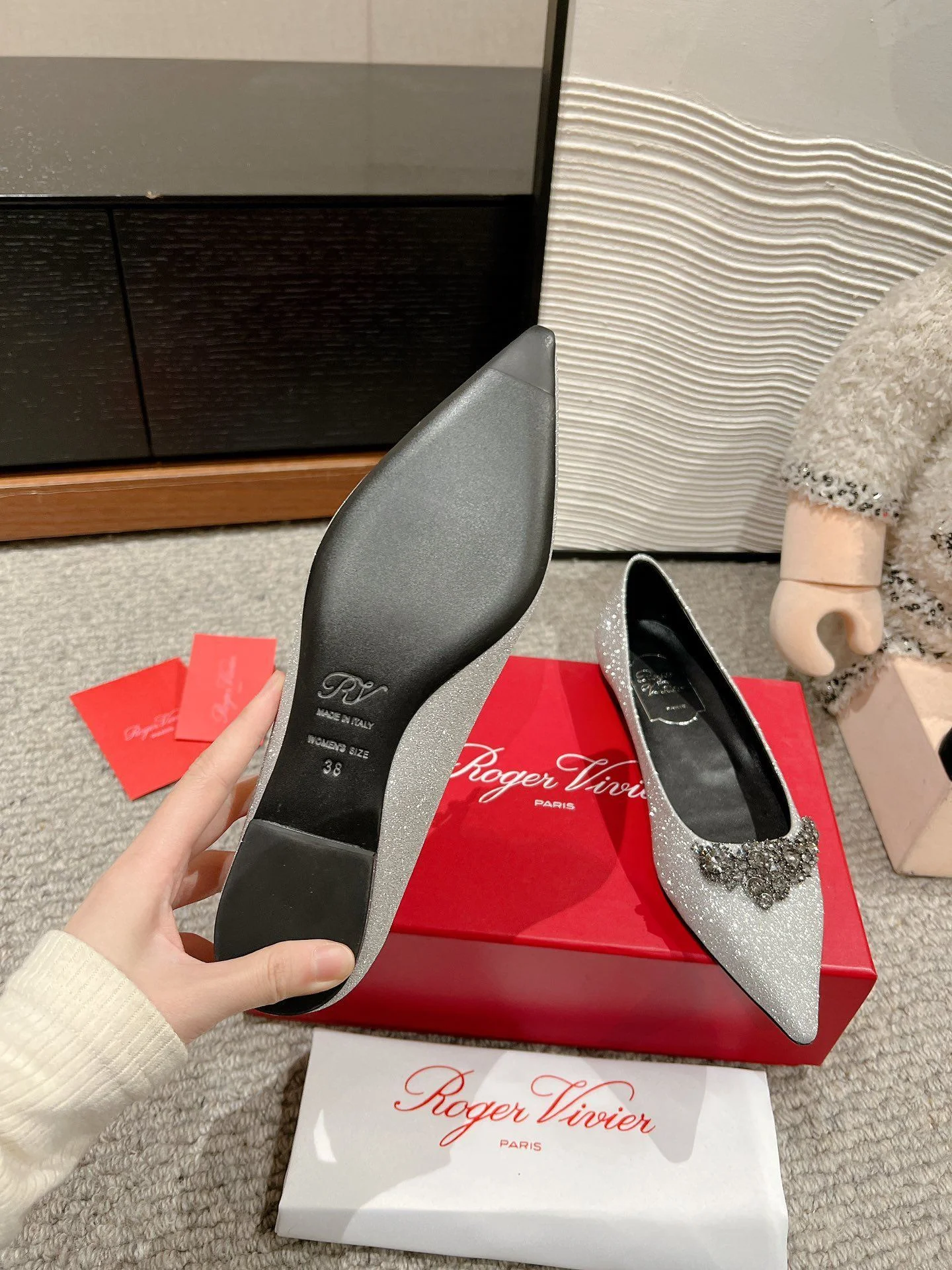 Durable Roger Vivier Shoes 5837