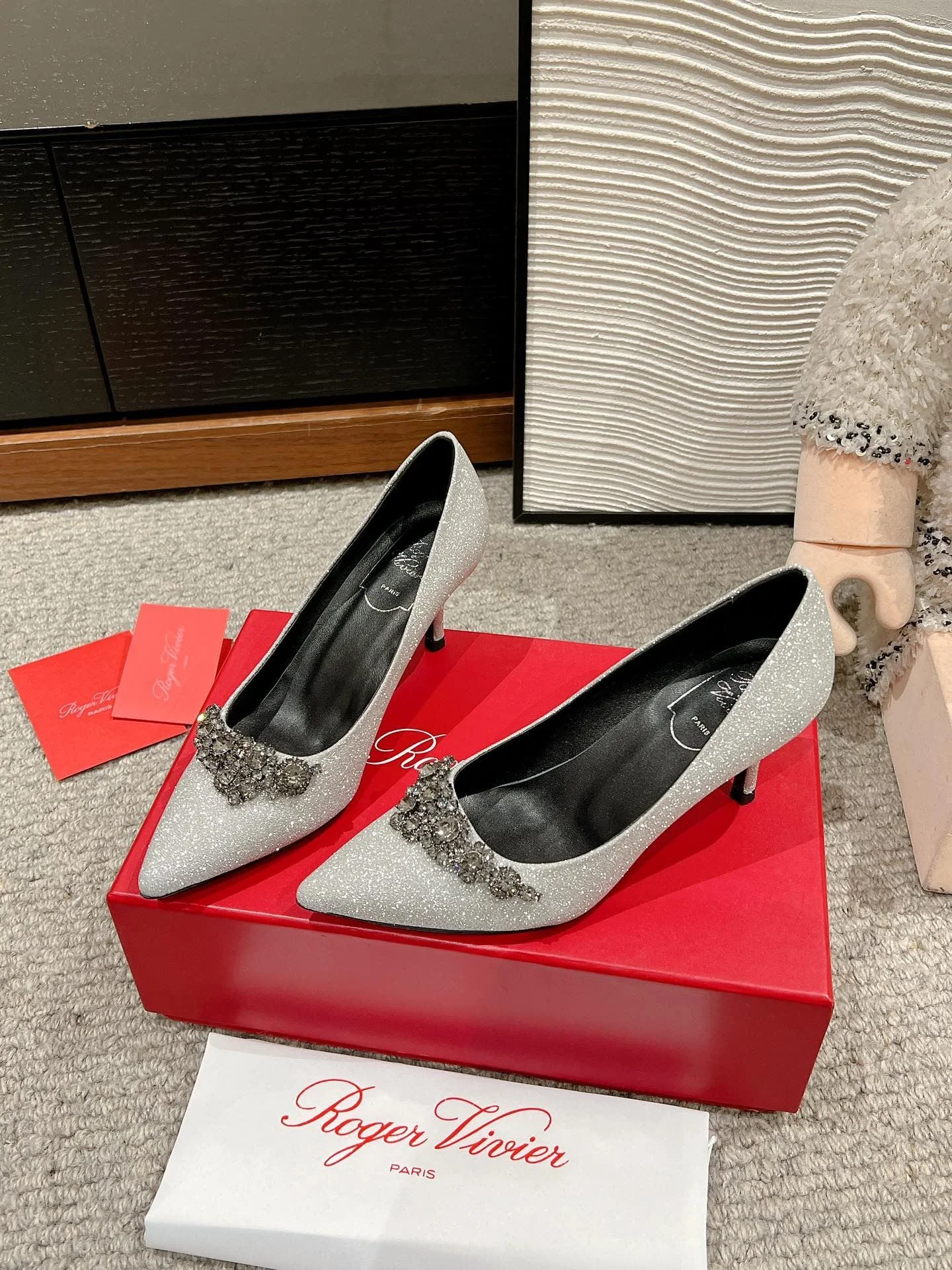 Unisex Roger Vivier Shoes 5826