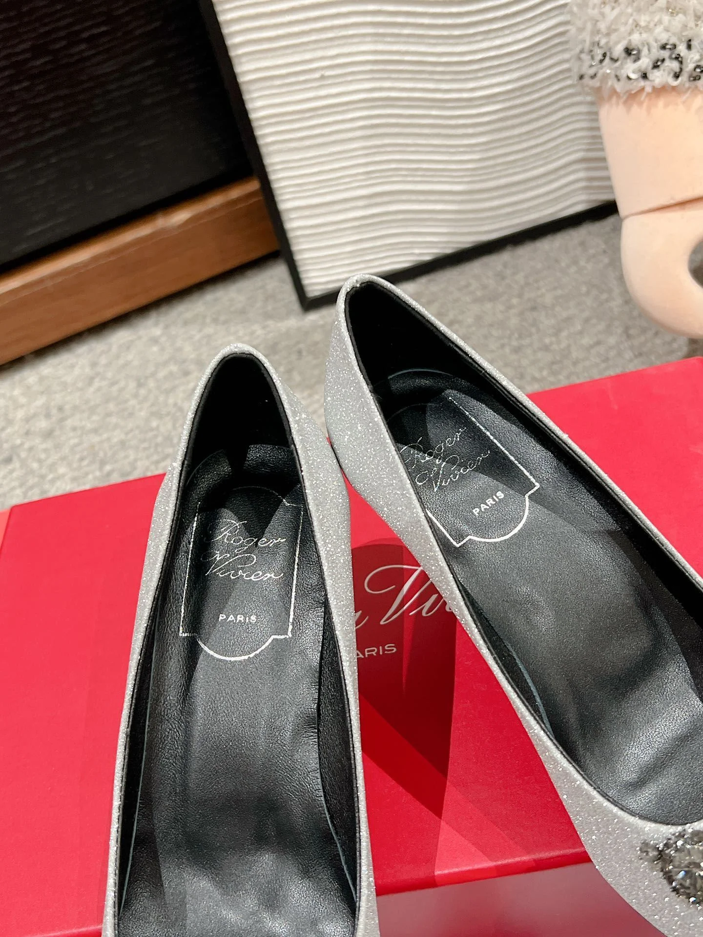 Unisex Roger Vivier Shoes 5826
