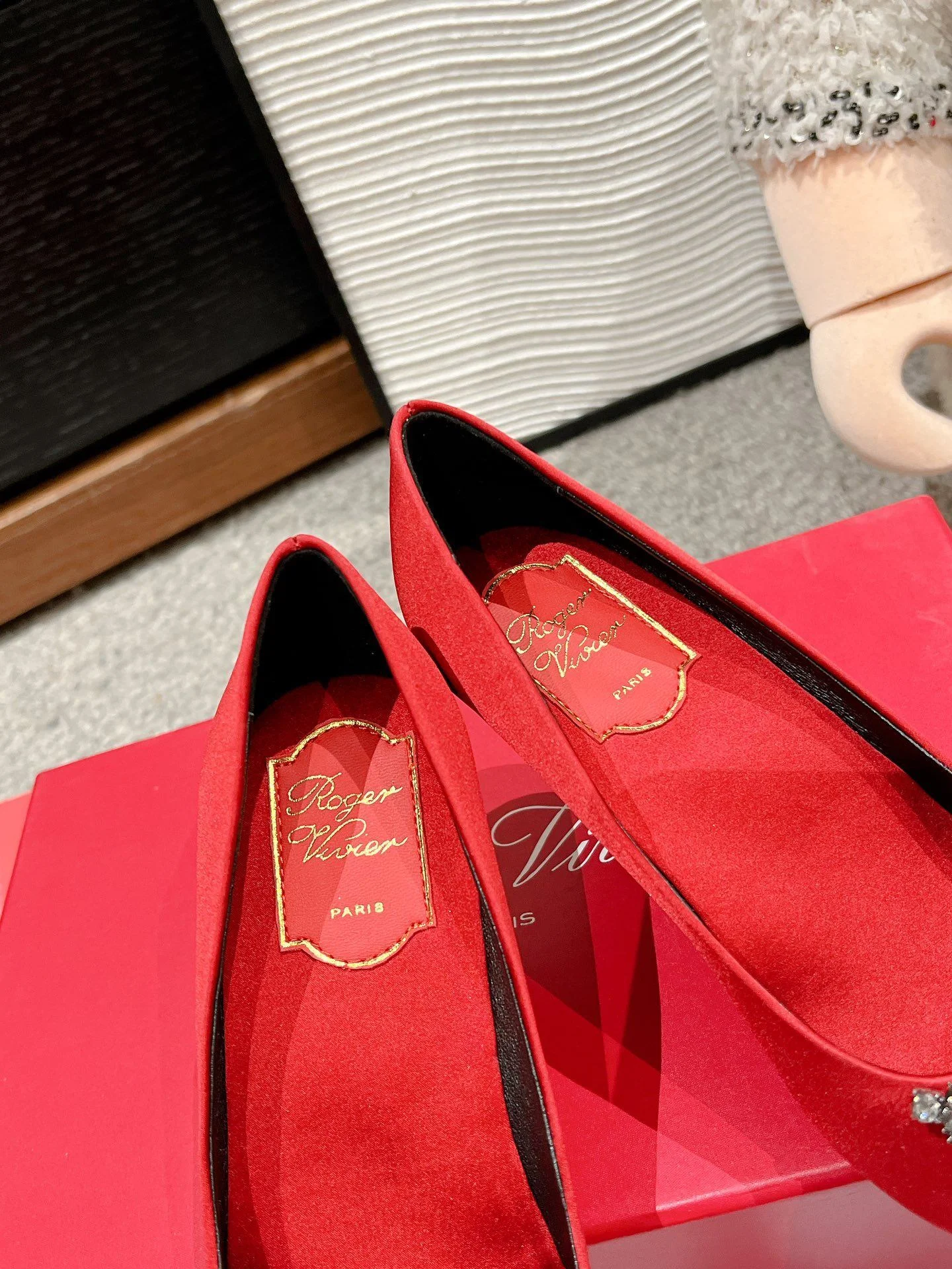 UrbanStyle Roger Vivier Shoes 5886