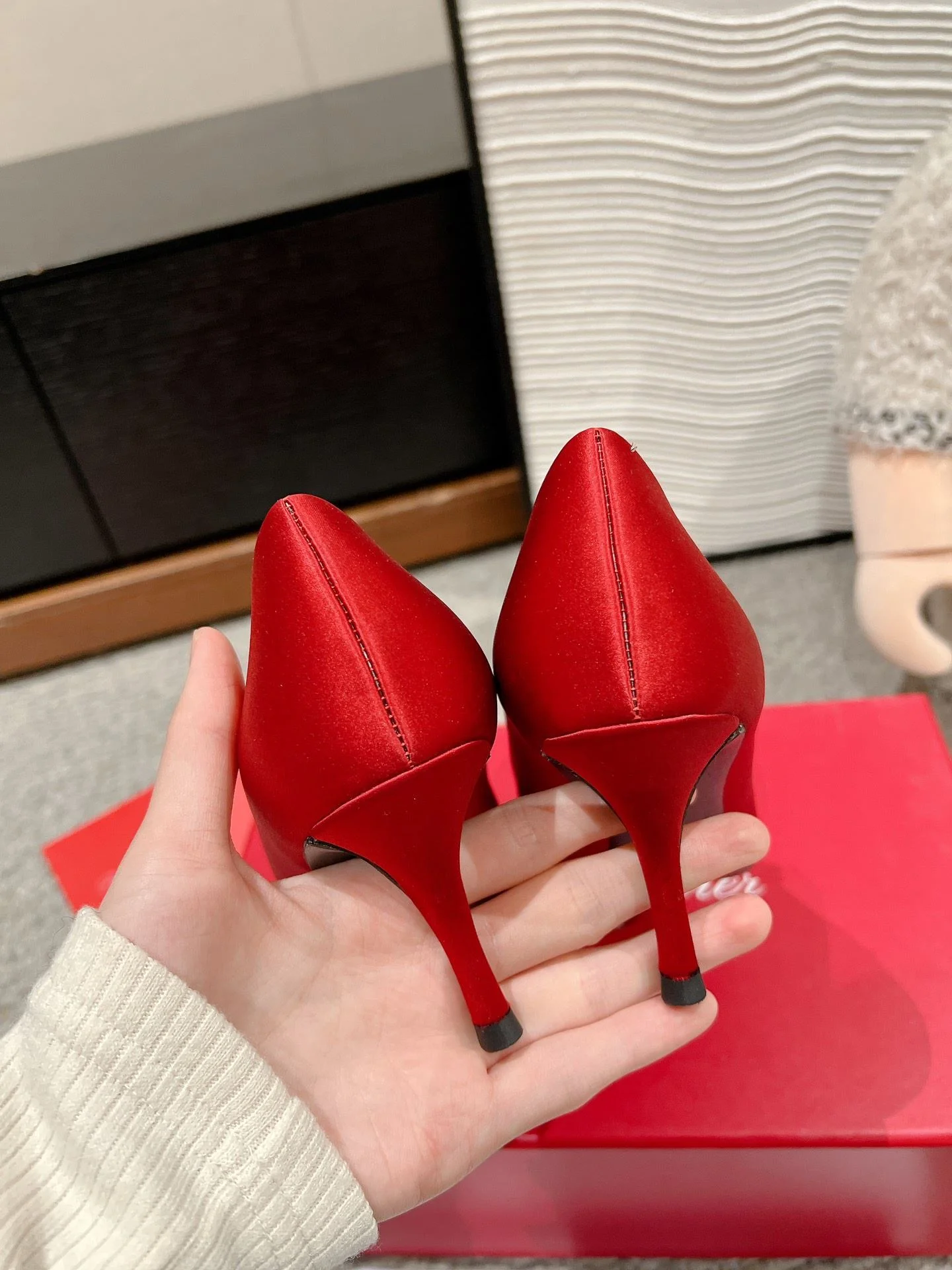 UrbanStyle Roger Vivier Shoes 5886