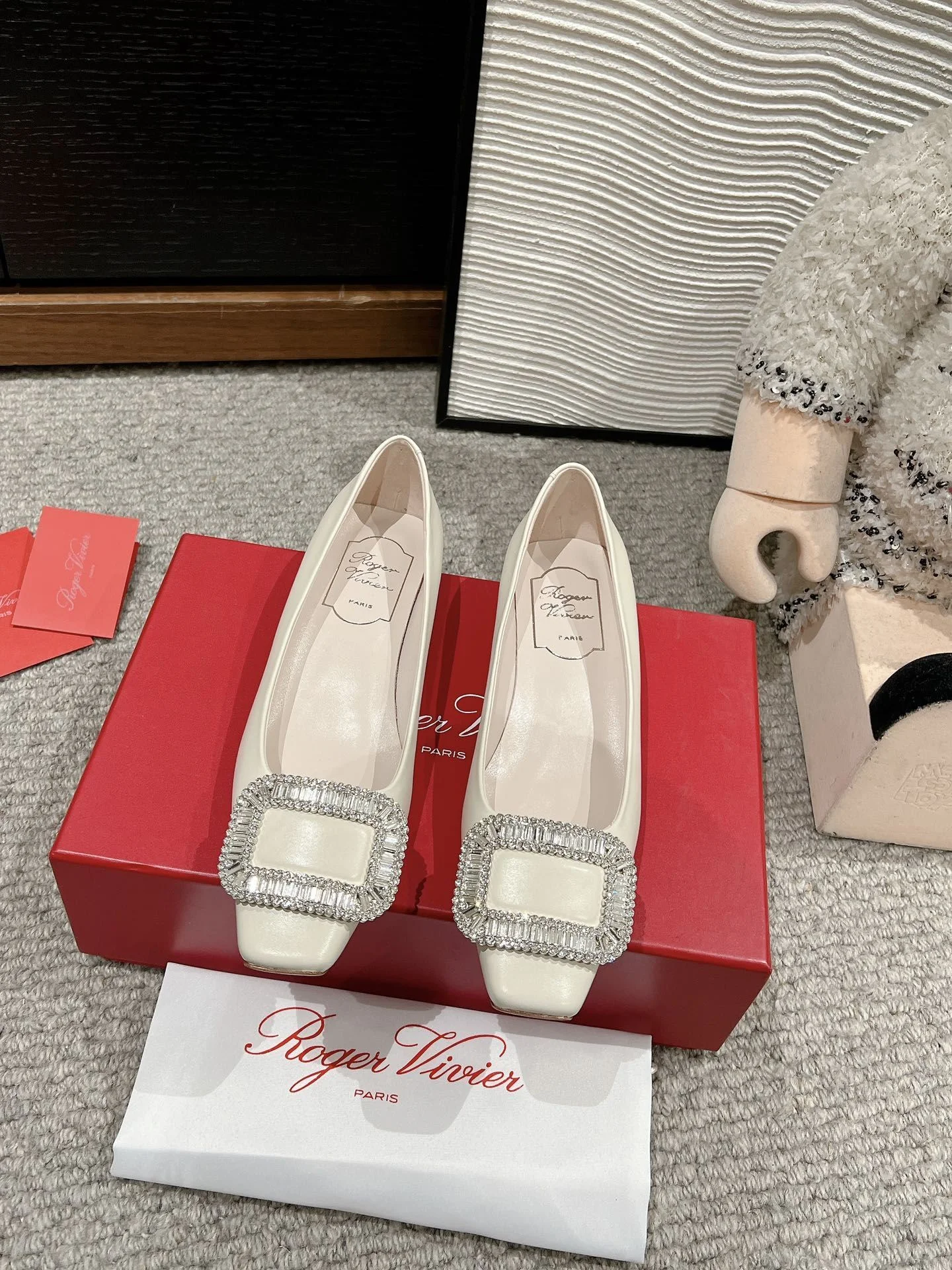 Roger Vivier Shoes Flexible 5825