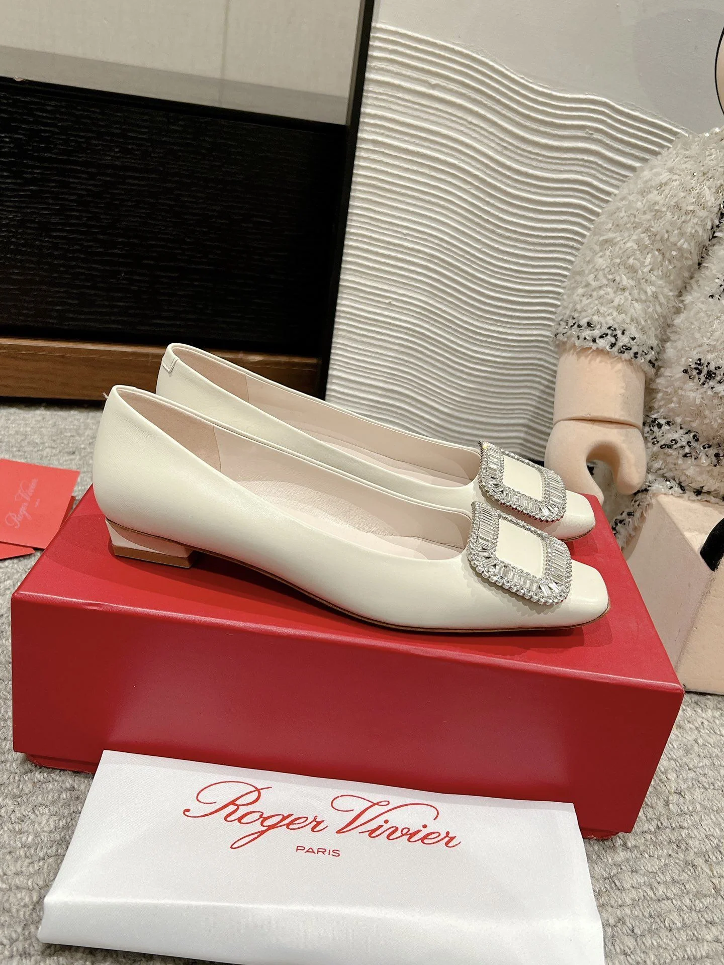 Roger Vivier Shoes Flexible 5825