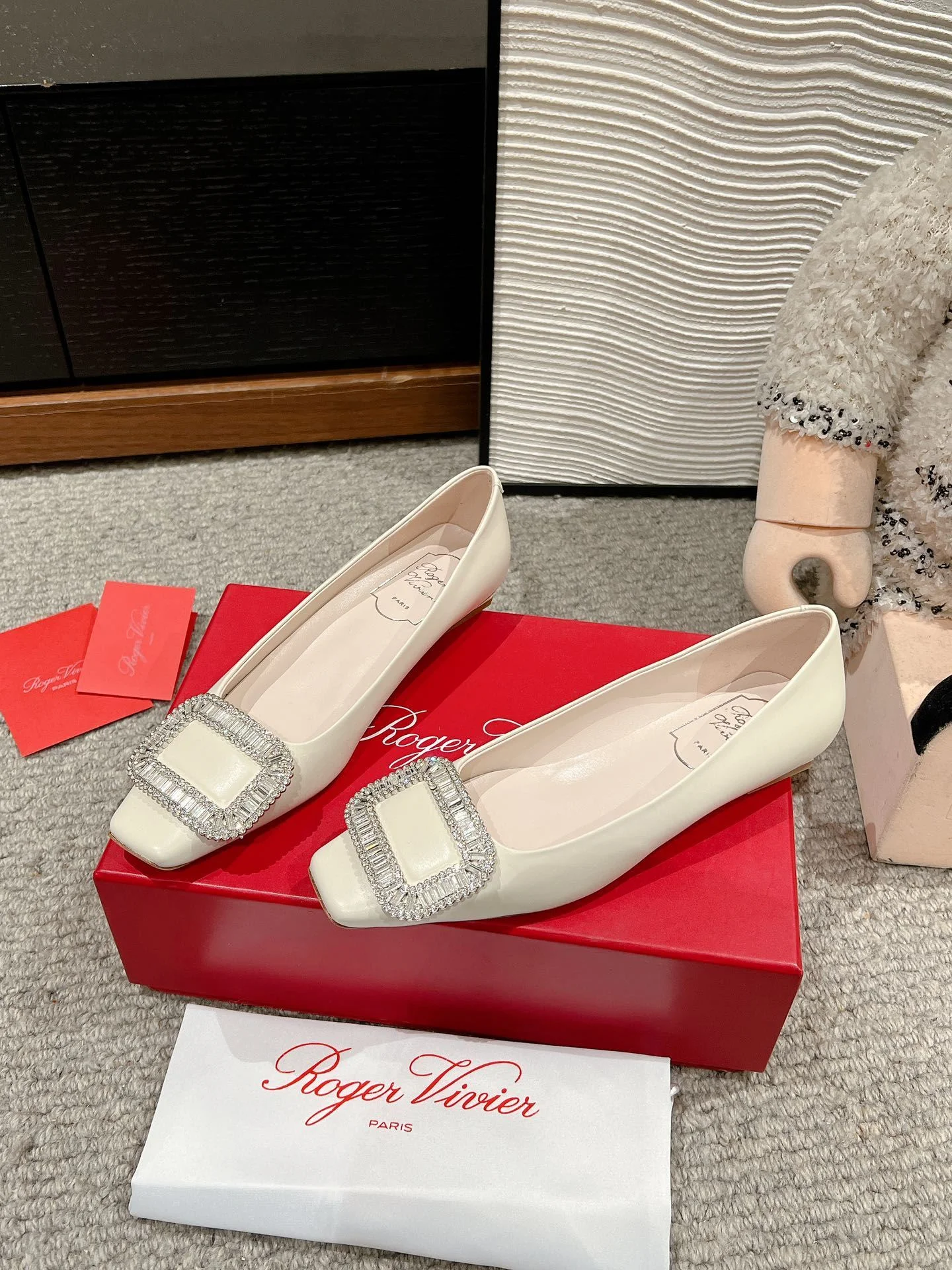 Roger Vivier Shoes Flexible 5825