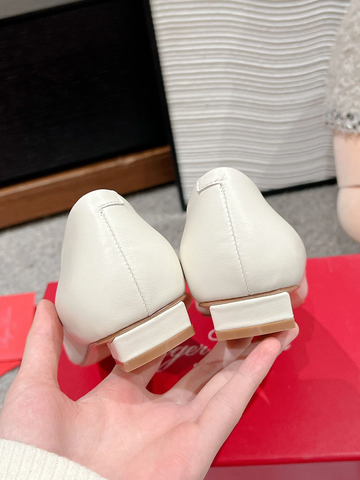 Roger Vivier Shoes Flexible 5825