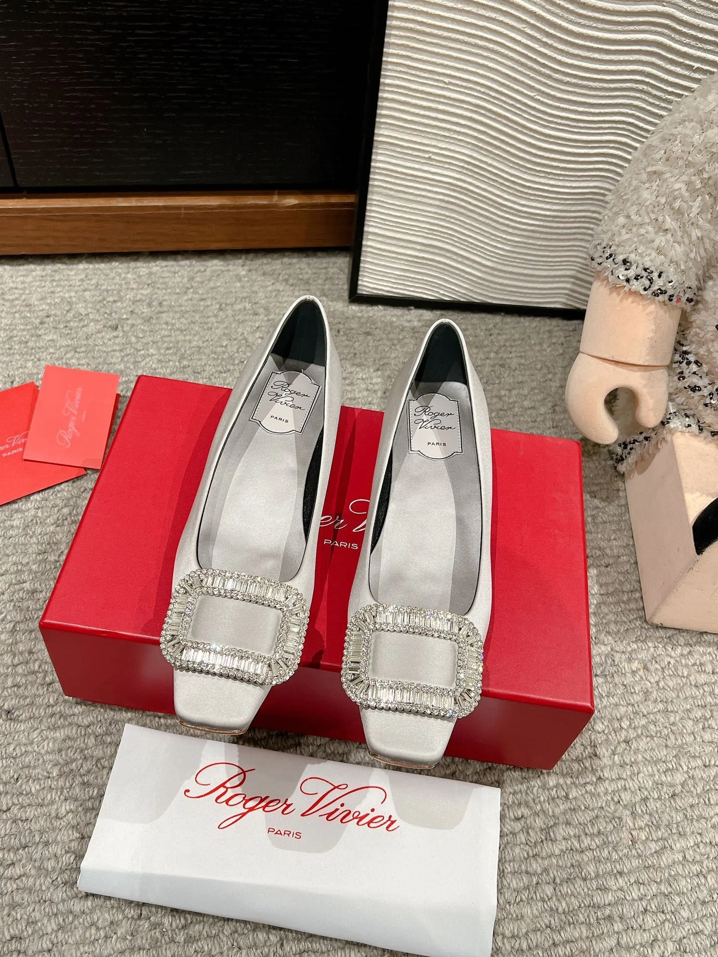 Roger Vivier Shoes Refined 5851