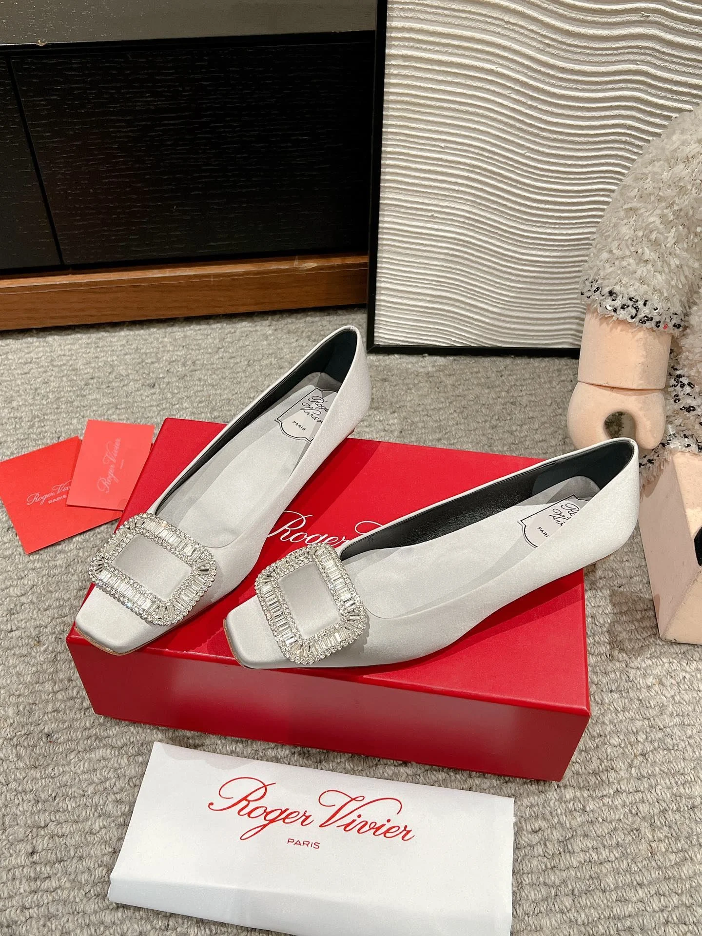 Roger Vivier Shoes Refined 5851