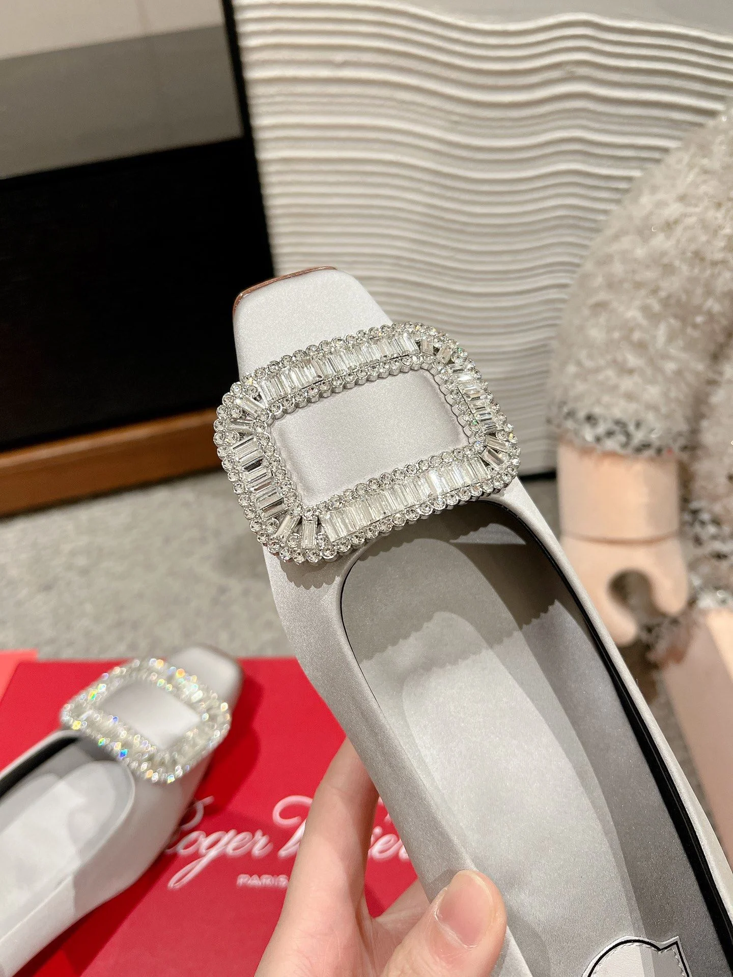 Roger Vivier Shoes Refined 5851