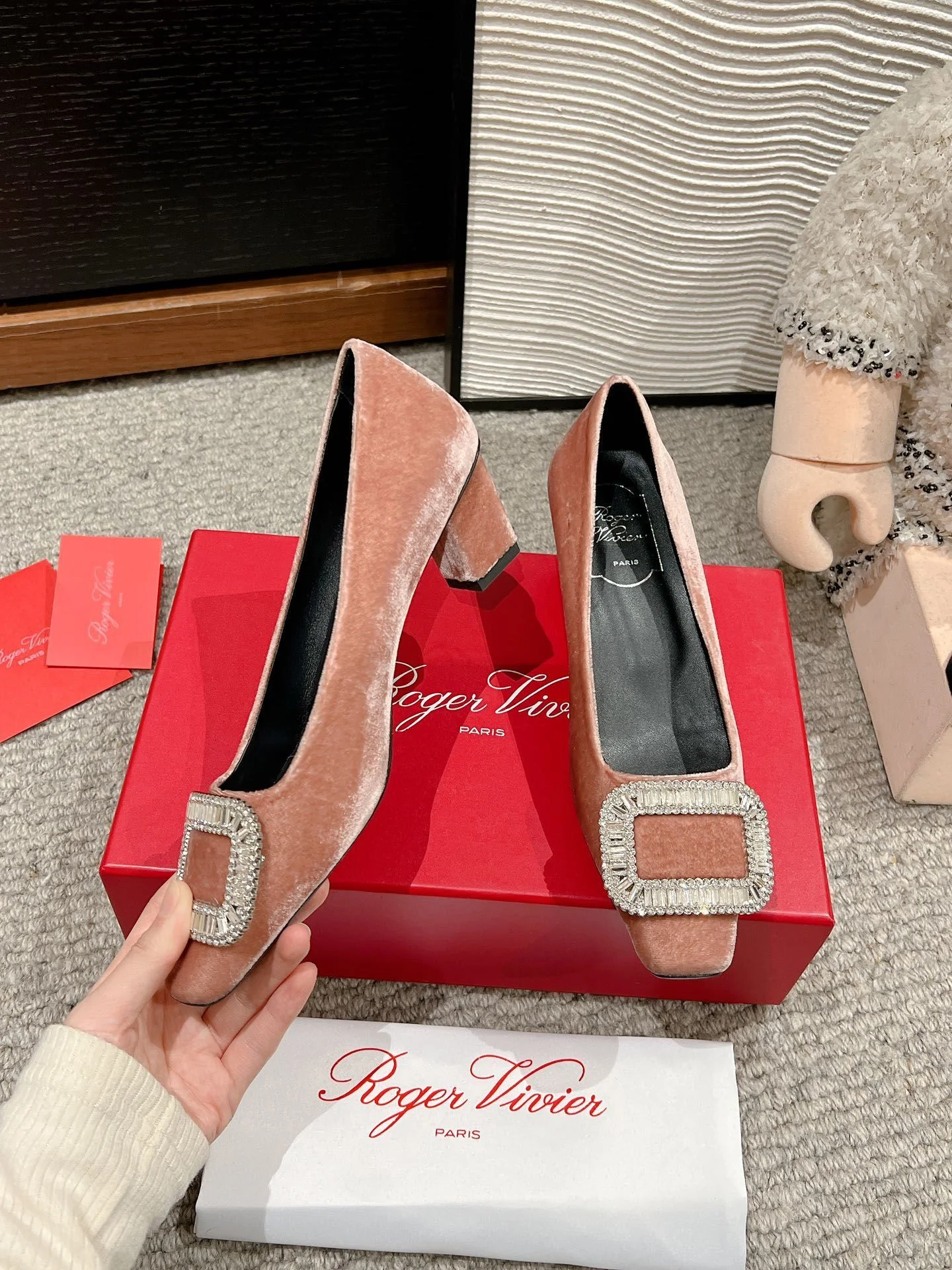 Roger Vivier Shoes TechFriendly 5819