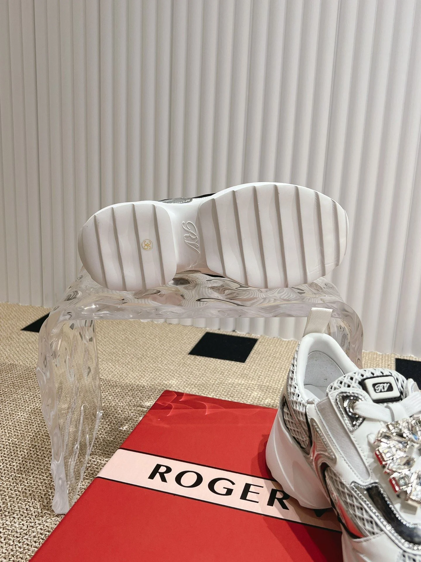 Roger Vivier Shoes TechFriendly 5830