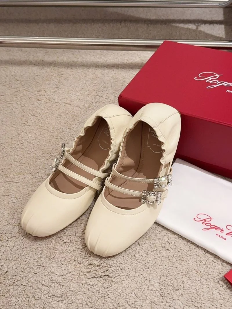 Roger Vivier Shoes Unique 5811