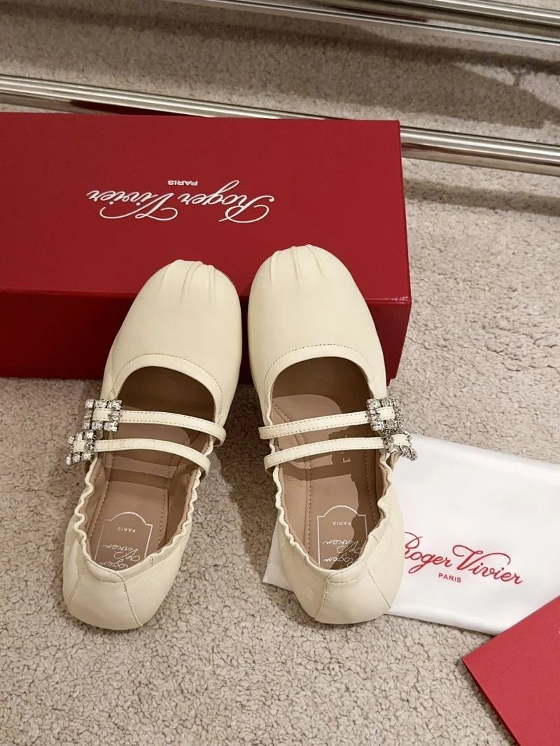 Roger Vivier Shoes Unique 5811