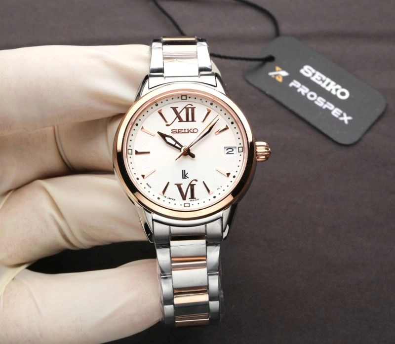 Sporty SEIKO Watches 202796