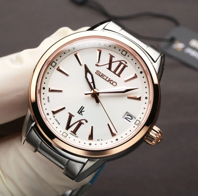 Sporty SEIKO Watches 202796