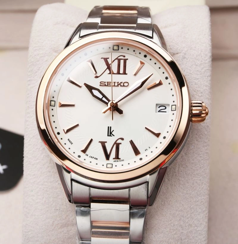Sporty SEIKO Watches 202796