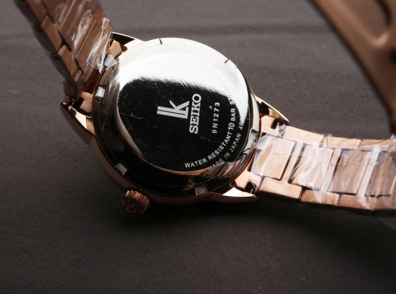 Sporty SEIKO Watches 202796