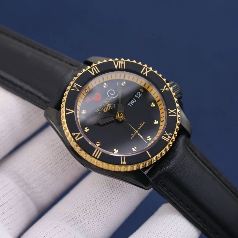 Sleek SEIKO Watches 202795