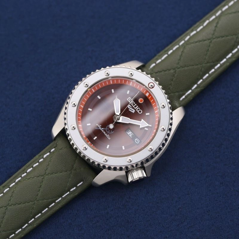 Sleek SEIKO Watches 202795
